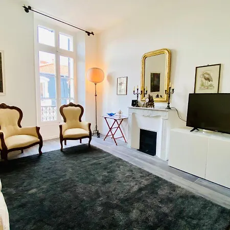 Apartment Cozy 2 Bedroom In The Centre Of Near The Croisette Cannes